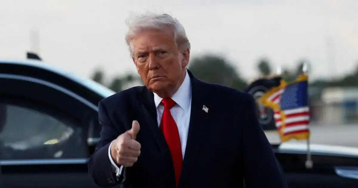 Ескалація у Перській затоці: Трамп наказав флоту США відкривати вогонь по іранських катерах