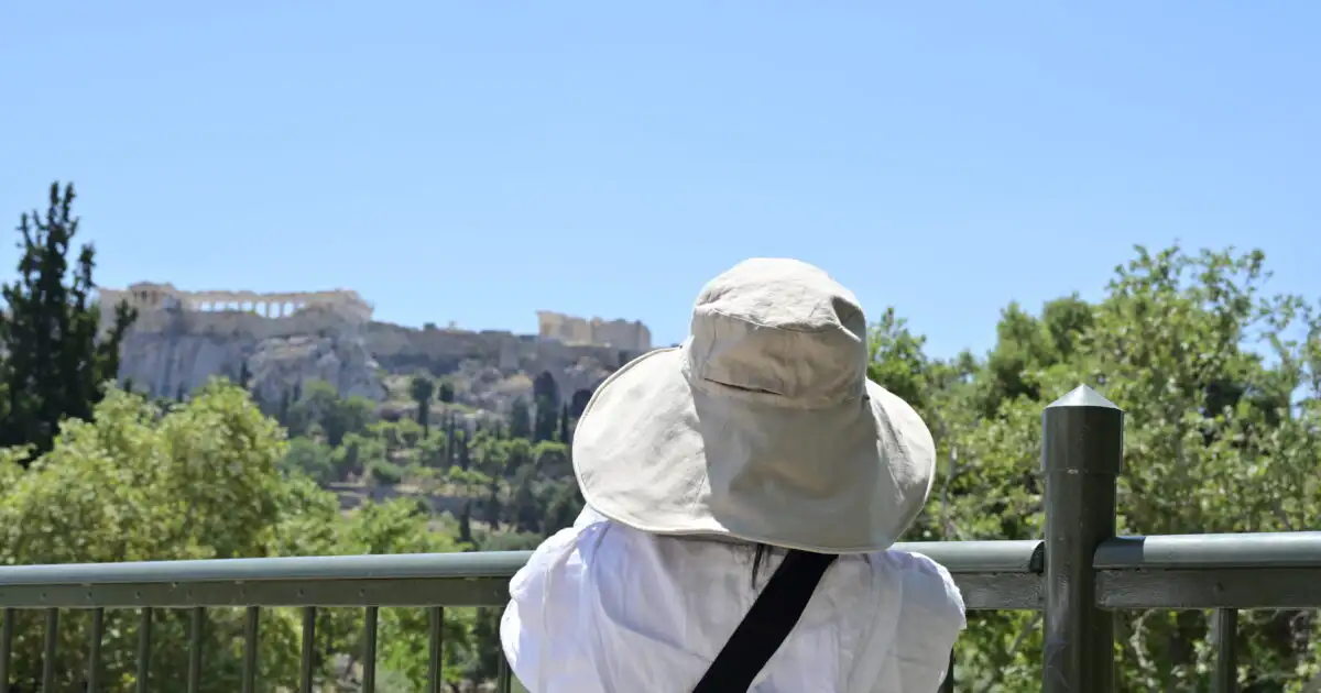Увага: Спека до +39°C та сильні вітри очікуються в Греції 18 липня 2026 року