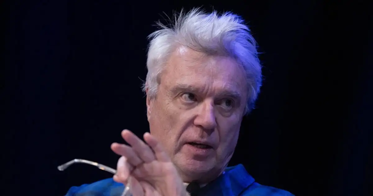 Легендарний Девід Берн написав сатиричну пісню про Ілона Маска для нового документального фільму
