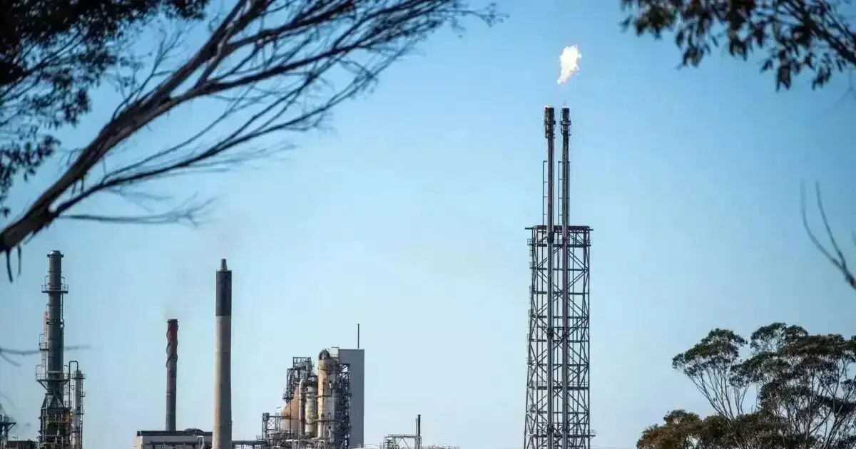 Ціни на нафту у Греції стрімко зростають: як це вплине на гаманці українців